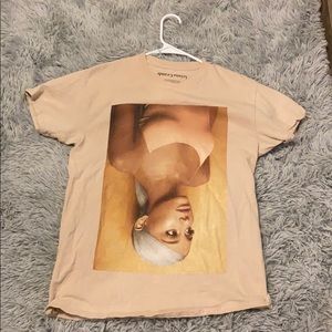 Ariana Grande Sweetener Word Tour merch